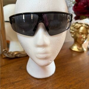 CAROLINA LEMPKE x KIM KARDASHIAN SUNGLASSES